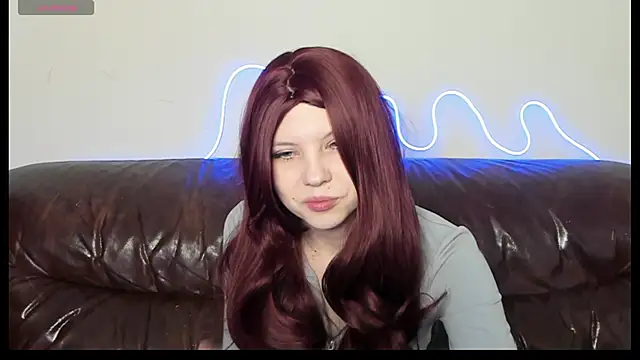 Snapshot of EmberVexen chatting on February 2026 05:40:01 AM EmberVexen online show from February 2026 05:40:01 AM