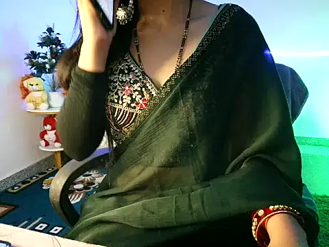 Snapshot of oo_yes_bhabhi chatting on June 2026 06:52:02 AM oo yes bhabhi online show from June 2026 06:52:02 AM