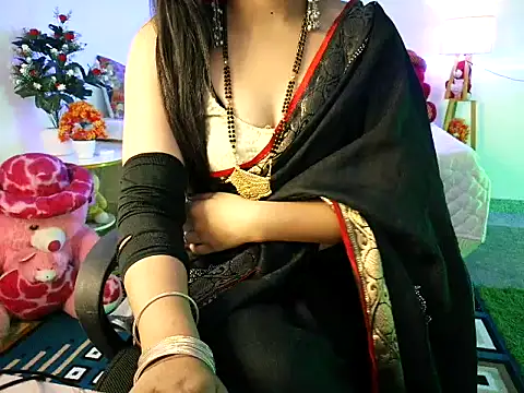 Snapshot of oo_yes_bhabhi chatting on May 2026 07:56:01 AM oo yes bhabhi online show from May 2026 07:56:01 AM