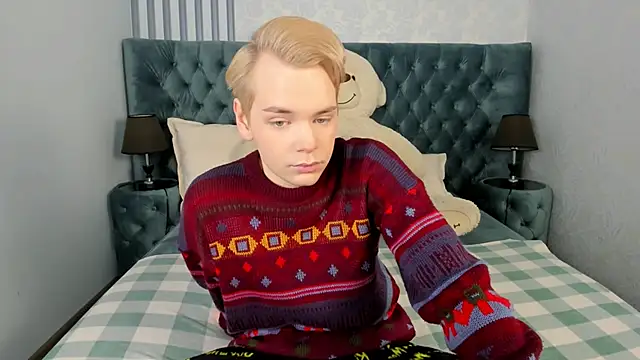 Snapshot of Je_Salvatore chatting on February 2026 07:51:02 AM Je Salvatore online show from February 2026 07:51:02 AM