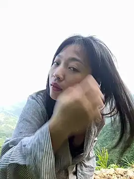 Snapshot of Lyn-be99 chatting on July 2026 12:01:02 AM Lyn-be99 online show from July 2026 12:01:02 AM