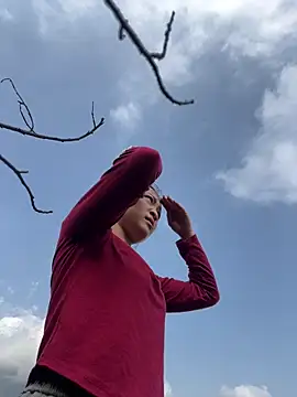 Lyn-be99 online show from February 2026 03:50:01 AM