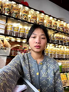 Lyn-be99 online show from April 2026 07:48:02 AM