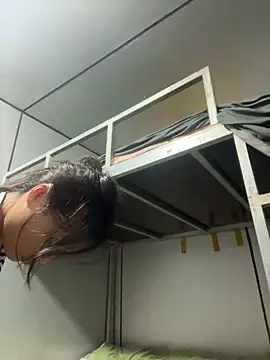 Lyn-be99 online show from March 2026 02:37:01 AM