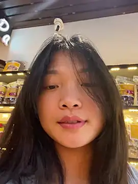 Lyn-be99 online show from May 2026 03:38:01 AM