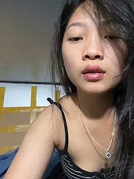 Lyn-be99 online show from April 2026 01:50:01 AM