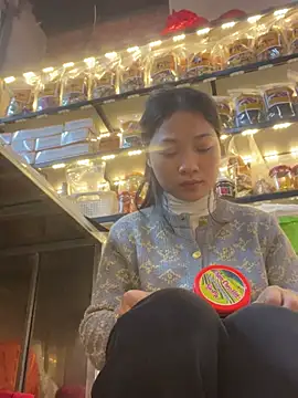 Lyn-be99 online show from March 2026 10:51:01 AM