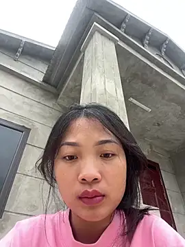 Lyn-be99 online show from March 2026 10:01:02 AM