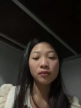 Lyn-be99 online show from March 2026 12:57:01 AM