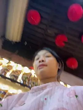 Lyn-be99 online show from March 2026 12:01:02 PM