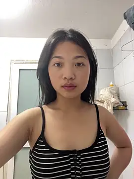 Lyn-be99 online show from March 2026 10:27:02 PM