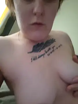 Tiara XOX online show from February 2026 12:38:01 PM