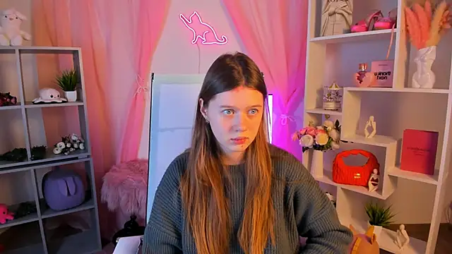 Snapshot of CelestineMauriac chatting on February 2026 06:19:01 PM CelestineMauriac online show from February 2026 06:19:01 PM