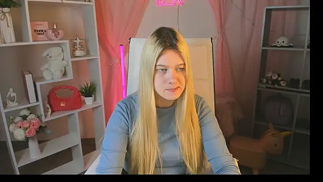 CelestineMauriac online show from April 2026 03:27:01 PM