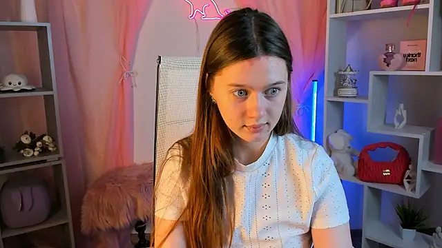 CelestineMauriac online show from March 2026 04:11:01 PM