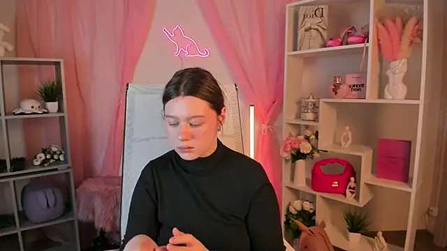 Snapshot of CelestineMauriac chatting on February 2026 05:33:01 PM CelestineMauriac online show from February 2026 05:33:01 PM