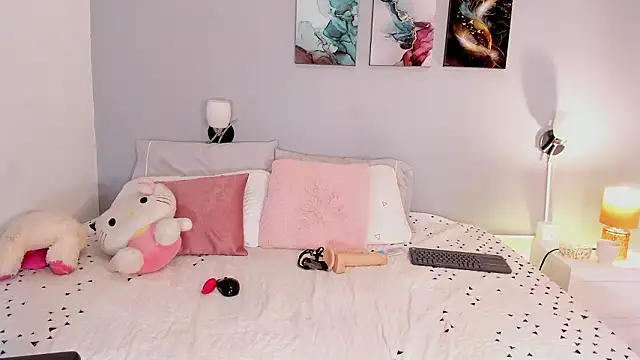 DomenicaW online show from January 2026 02:43:01 PM