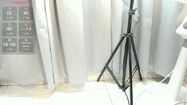 DomenicaW online show from March 2026 08:05:01 PM