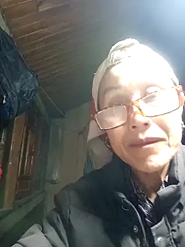 Snapshot of yoyosexy11 chatting on February 2026 01:11:02 PM yoyosexy11 online show from February 2026 01:11:02 PM