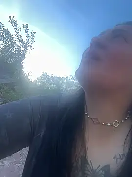 Melissa-suisse online show from April 2026 05:27:01 PM