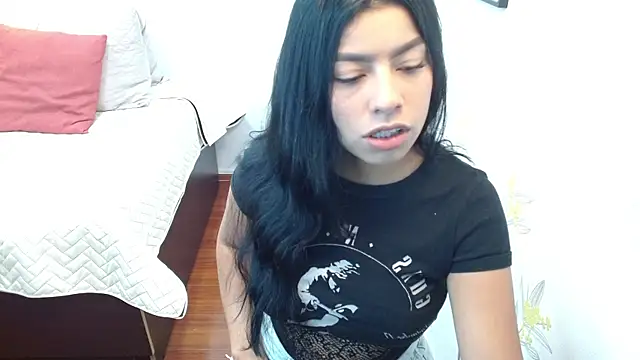 Laia white online show from March 2026 11:50:02 AM