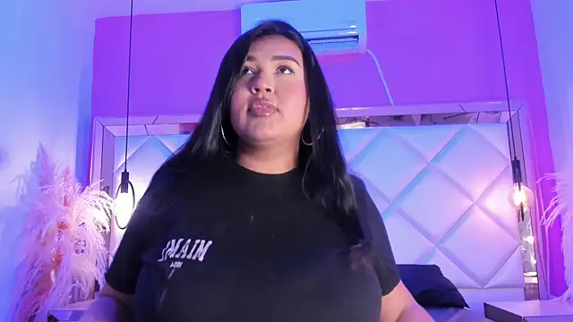 Snapshot of Dojaaiisha chatting on February 2026 11:59:01 PM Dojaaiisha online show from February 2026 11:59:01 PM