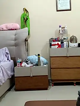 Ryzca online show from February 2026 02:01:02 AM