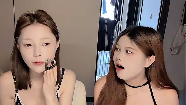 Snapshot of yu-33 chatting on April 2026 04:38:02 AM yu-33 online show from April 2026 04:38:02 AM