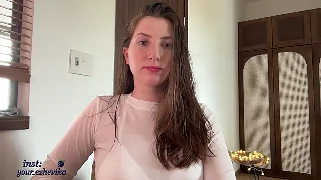 ItsEzheVika online show from March 2026 03:40:01 AM