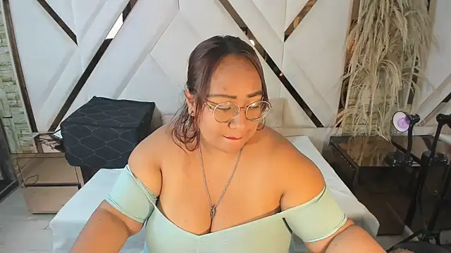 Shara Oz online show from April 2026 03:13:02 AM