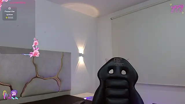 TINY TAY online show from March 2026 11:50:01 AM