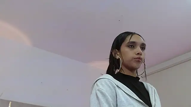 TINY TAY online show from February 2026 12:37:01 PM