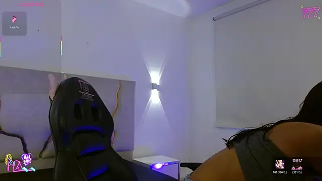 TINY TAY online show from February 2026 12:04:01 PM