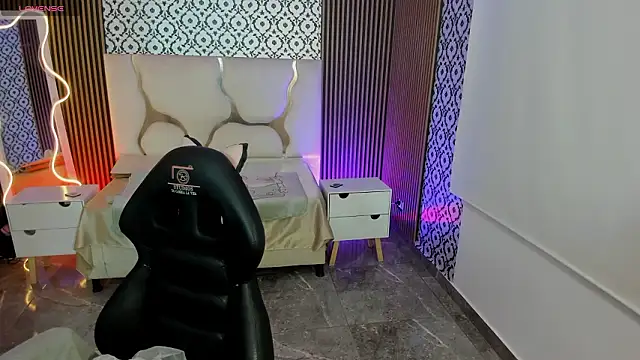 NOOAH TAY online show from March 2026 07:18:01 PM