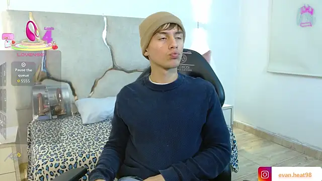 EVAN TAY online show from April 2026 03:08:02 AM