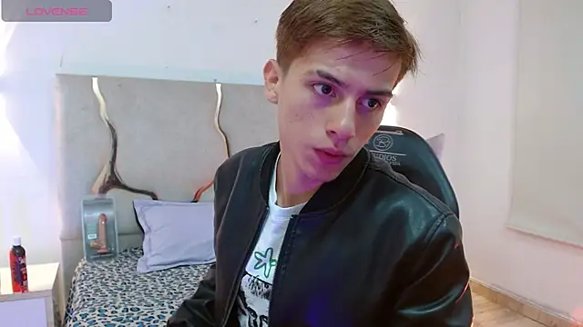 EVAN TAY online show from March 2026 03:29:01 AM