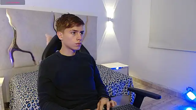 EVAN TAY online show from March 2026 03:34:01 AM