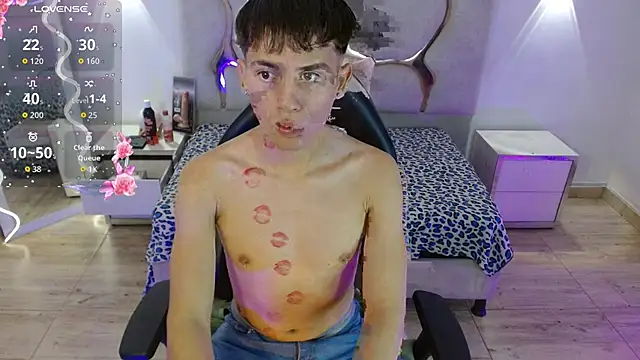 Snapshot of EVAN_TAY chatting on February 2026 03:12:02 AM EVAN TAY online show from February 2026 03:12:02 AM