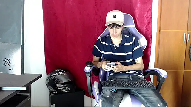 Johnny cagee  online show from March 2026 12:10:02 AM