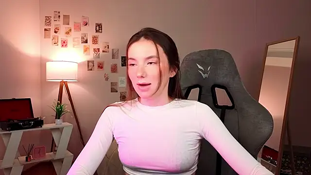 Snapshot of ssandralovin chatting on February 2026 04:43:02 AM ssandralovin online show from February 2026 04:43:02 AM