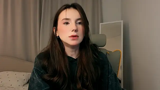 ssandralovin online show from April 2026 08:26:02 PM