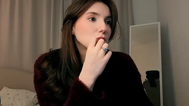 ssandralovin online show from April 2026 07:50:01 PM