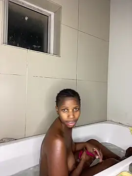 PrimaDonnaxx online show from March 2026 05:49:01 PM