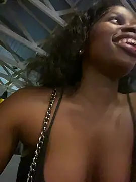 PrimaDonnaxx online show from February 2026 01:27:01 AM