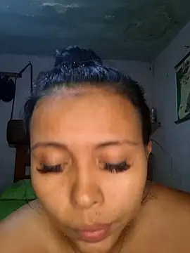 Daniela Cruz  online show from April 2026 05:48:02 PM