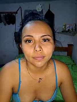 Daniela Cruz  online show from April 2026 10:15:01 PM