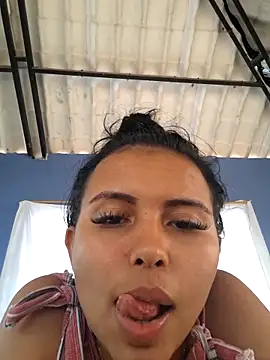 Daniela Cruz  online show from March 2026 03:58:01 PM