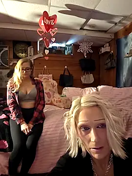 Snapshot of BeautifulFire23 chatting on February 2026 04:26:01 PM BeautifulFire23 online show from February 2026 04:26:01 PM