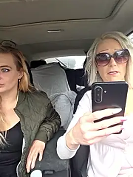 BeautifulFire23 online show from April 2026 03:16:01 PM