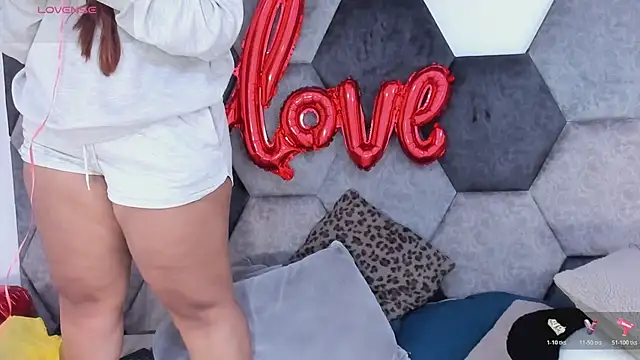 DulceJones online show from February 2026 08:19:02 PM